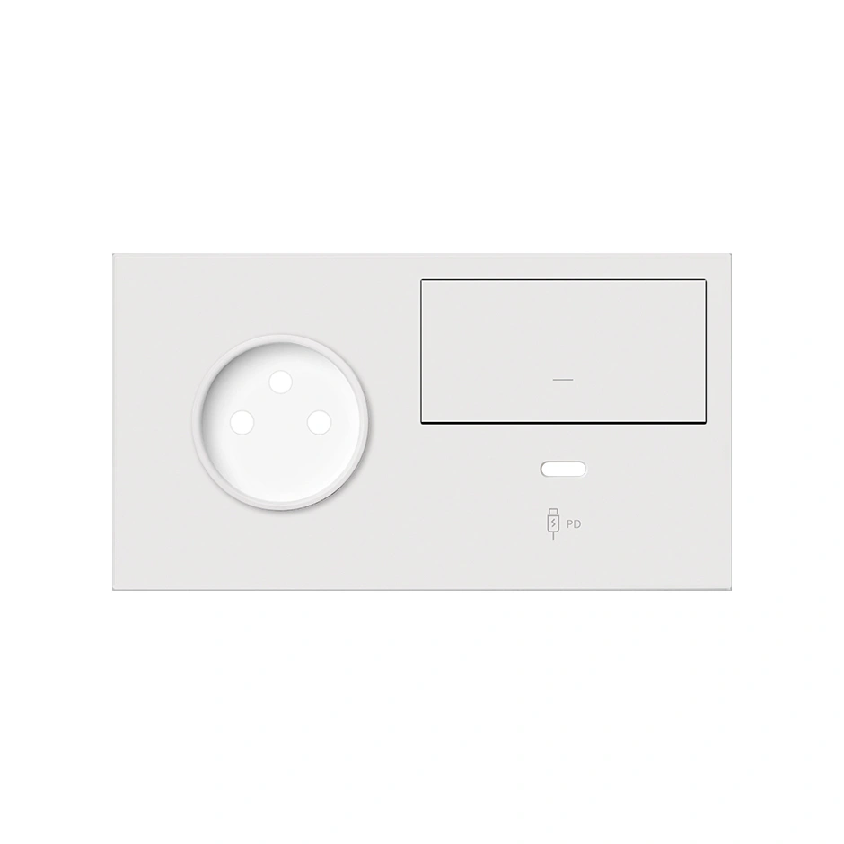 SIMON 100 Panel 2-krotny: 1 gniazdo + 1 klawisz + 1 ładowarka USB C (prawa strona), biały mat [1]