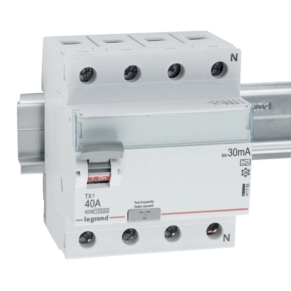 P-304 40A/30mA A wyłącznik różn.prąd. TX3