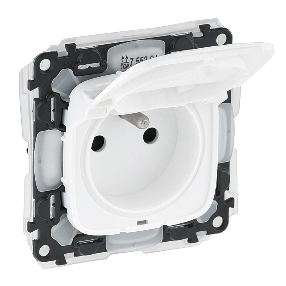 VALUR Gniazdo IP44 2P+Z